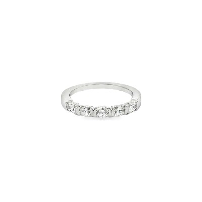 Alliance en or blanc et diamants